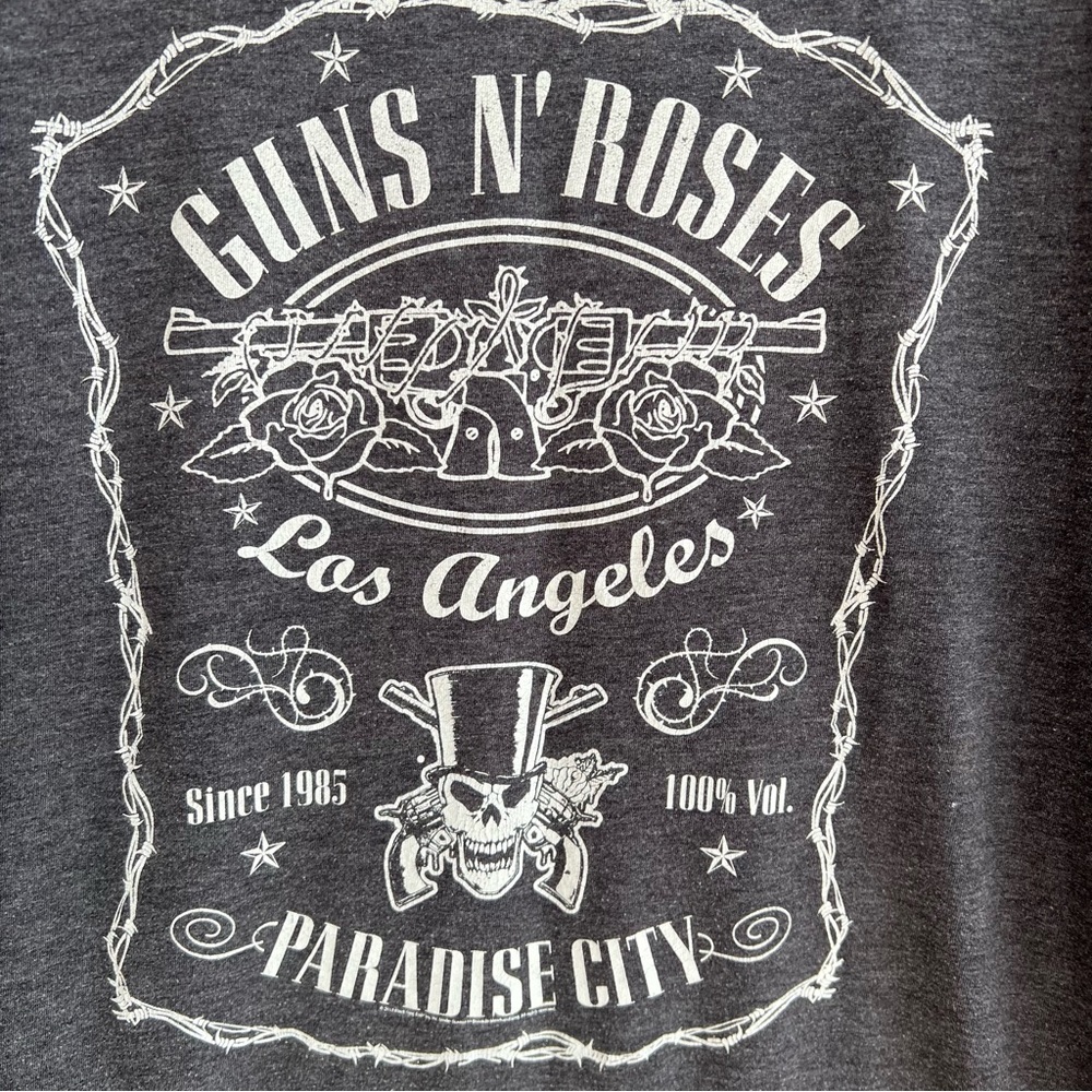 🍒💣 Guns N’ Roses band t-shirt